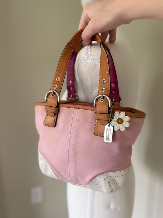 Coach Handbags - Vintage Coach Soho Daisy Mini Tote Hamptons Mini Tote Pink White Y2K Coach 4427